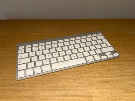 Photo of free Apple keyboard (slightly damaged) (Royal Standard SE3) #1