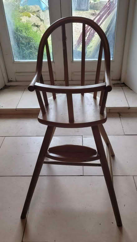 Photo of free 1 cot and 1 highchair (Dalkey) #1