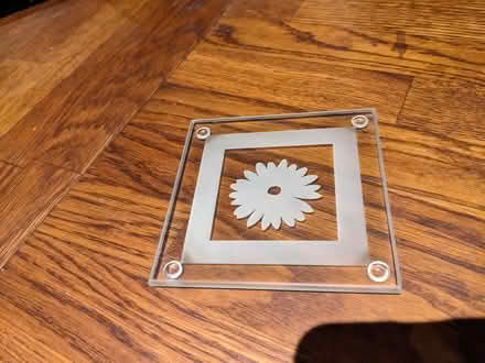 Photo of free Glass place mats and coasters (Welwyn AL6) #1