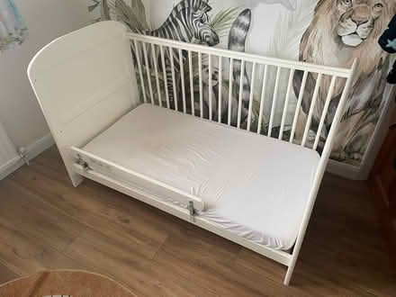 Photo of free Cot bed, duvet, and bedding (HP3) #2