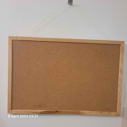 Photo of free Message board with pins (E16) #2