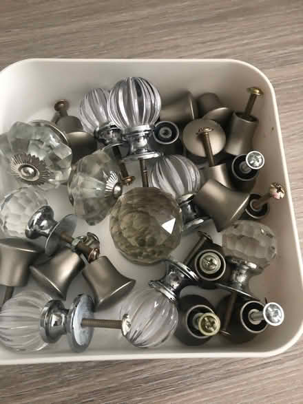 Photo of free Various draw handles (UB5) #1