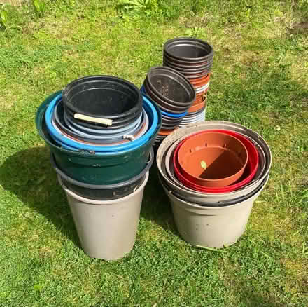 Photo of free Flowerpots (Enfield EN2) #1