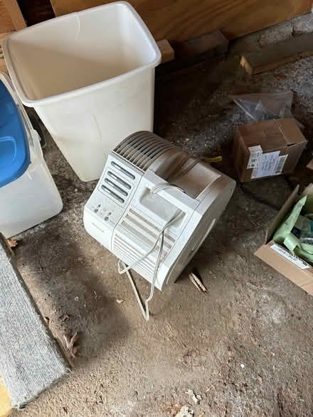 Photo of free air filter (32 Ridge Road, 48069) #2