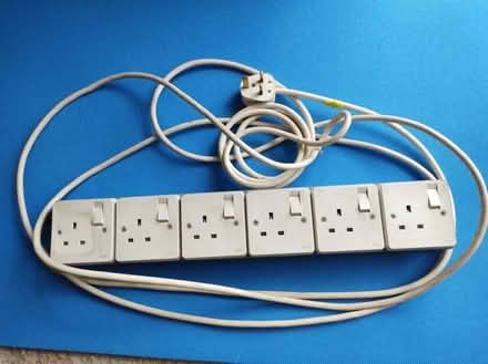 Photo of free power strip - used (Frogmore GU17) #1