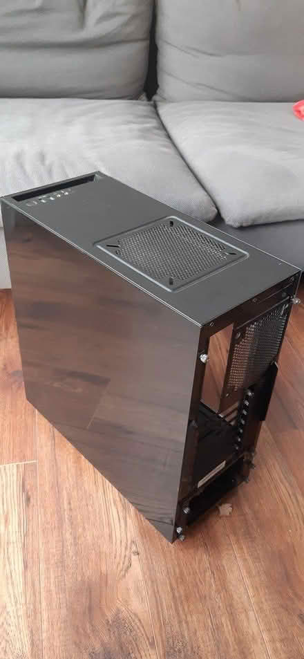 Photo of free PC Case - NZXT - Full ATX case (Ashtead - KT21) #4