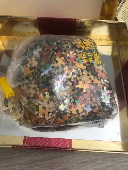 Photo of free Limited edition 1000 piece puzzle (UB5) #2