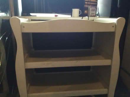 Photo of free a baby changing table (Grange Court E10) #2