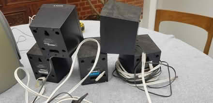 Photo of free Bag of small speakers (HP10 penn) #2