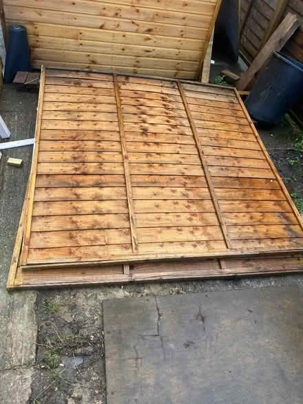 Photo of free 6ft Fence Panel and Post x 2 (Wilmslow SK9) #2