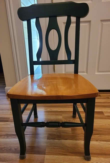 Photo of free Dining Table/Chair Set (Extendable) (San Anselmo) #4