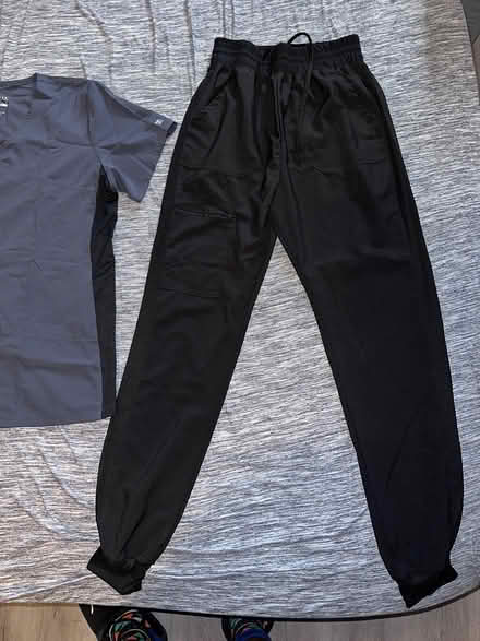 Photo of free nursing scrubs (Philadelphia) #3