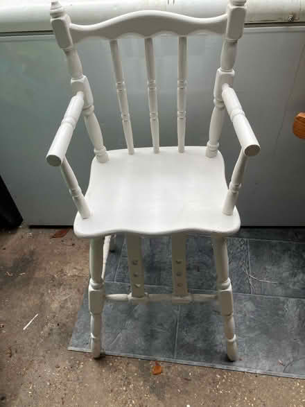 Photo of free Child’s high chair (Wallington) #1