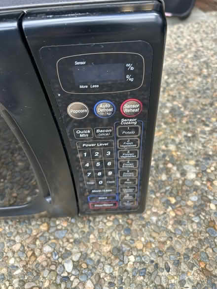 Photo of free microwave in Pall Alto (Loma Verde Ave, Palo Alto) #3