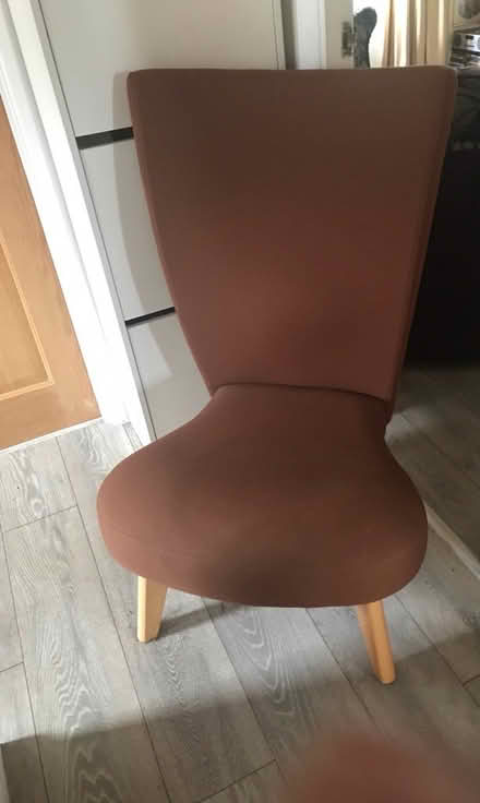 Photo of free Bedroom chair (HP5 Chesham) #1
