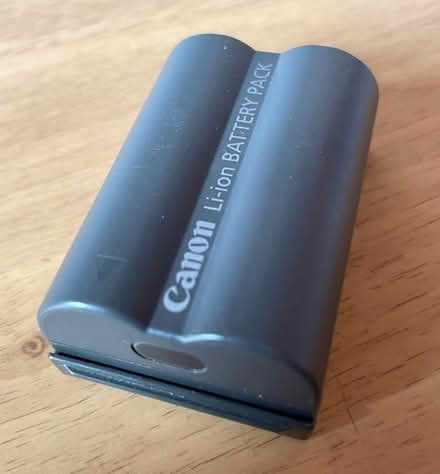 Photo of free Canon camera replacement battery (Stockwell End WV6) #1