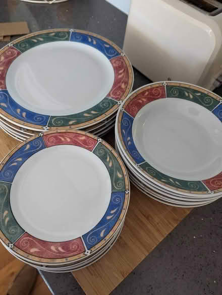 Photo of free Set of dinner plates, tea plates and bowls. (Great Denham MK40) #1