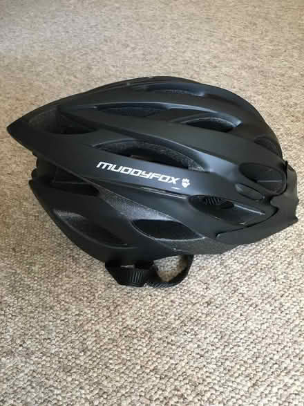 Photo of free Teen’s cycling helmet (Codicote SG4) #1