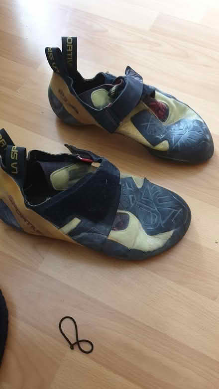 Photo of free Climbing shoes (S2 Manor Top) #1