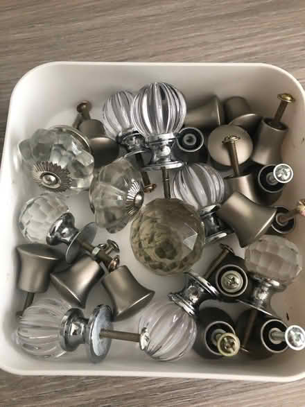 Photo of free Various draw handles (UB5) #2