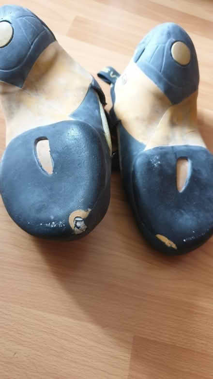 Photo of free Climbing shoes (S2 Manor Top) #2