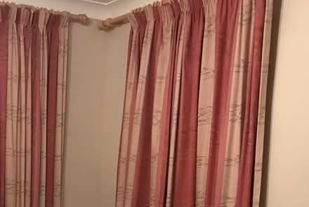Photo of free curtains (HR1 northern edge of Hereford) #1