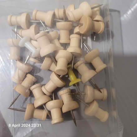 Photo of free Message board with pins (E16) #1
