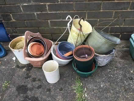 Photo of free Plant pots (Stevenage, pin green SG1) #1