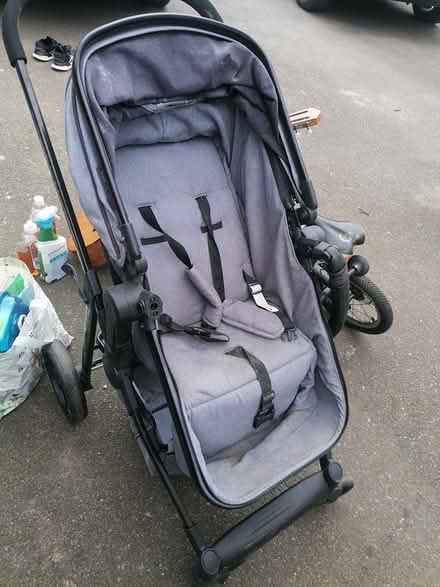 Photo of free Icklebubba pushchair (Watford WD17) #3