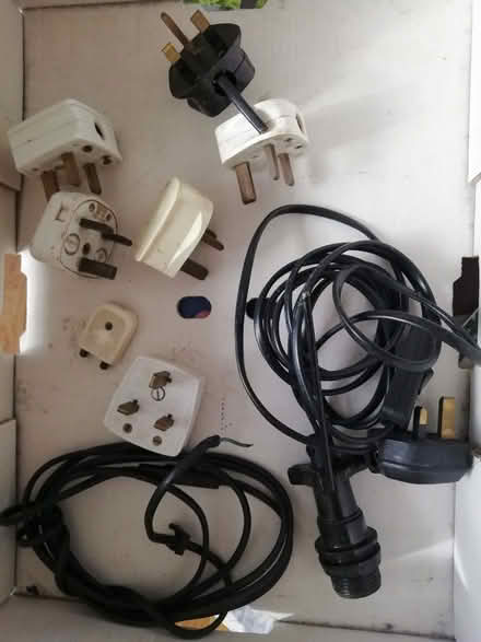 Photo of free Electric plugs and cable (Osney OX2) #1