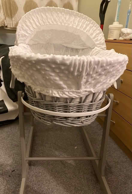 Photo of free Moses basket with rocking stand (BS32) #3
