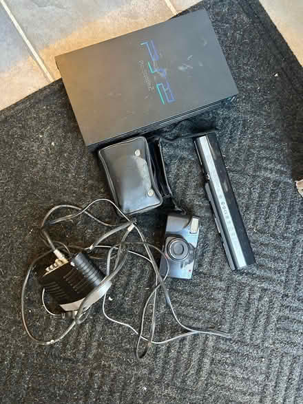 Photo of free Assorted Electronics - not working? (Allandale Farm) #1