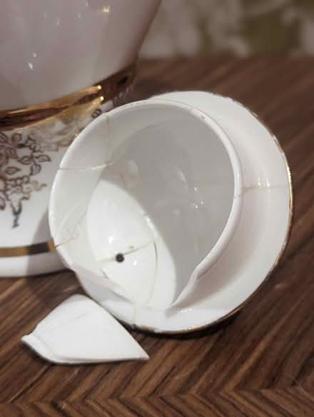 Photo of free Bone China Teapot with broken lid (Weston Park) #2