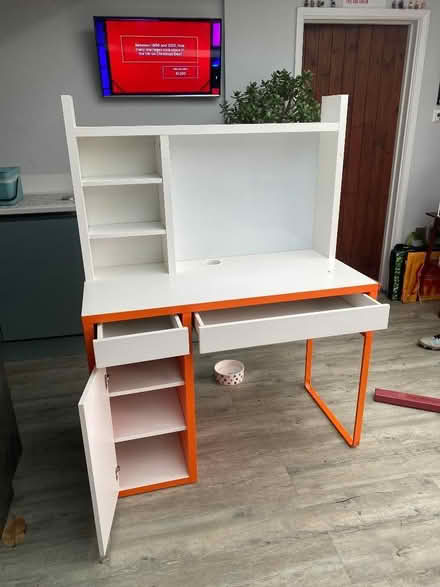 Photo of free Desk (Five Oak Green TN12) #4