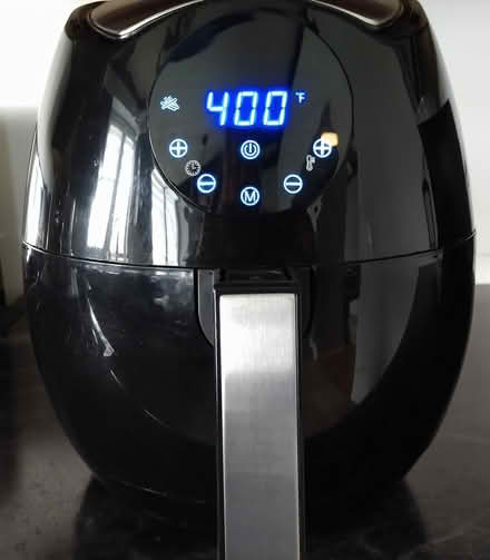 Photo of free Air Fryer (Elgin, near Bowes & Nessler) #1