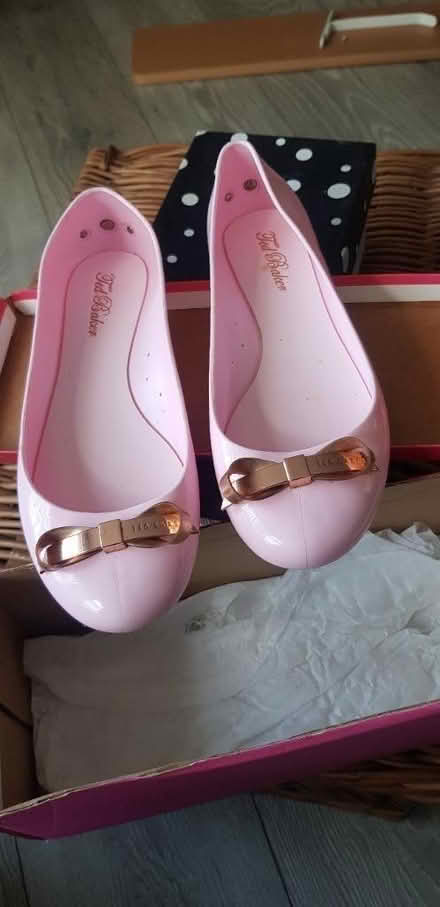 Photo of free ted baker shoes sz7 (Dukinfield) #1