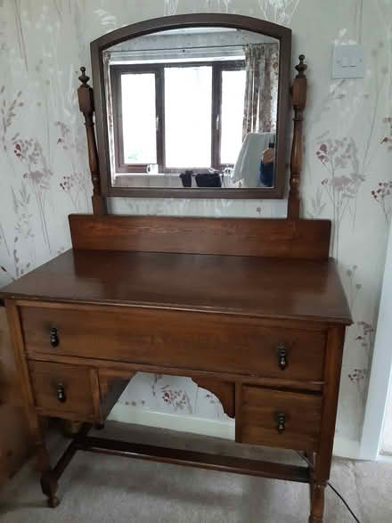 Photo of free Dressing table (SK22 Hayfield) #1