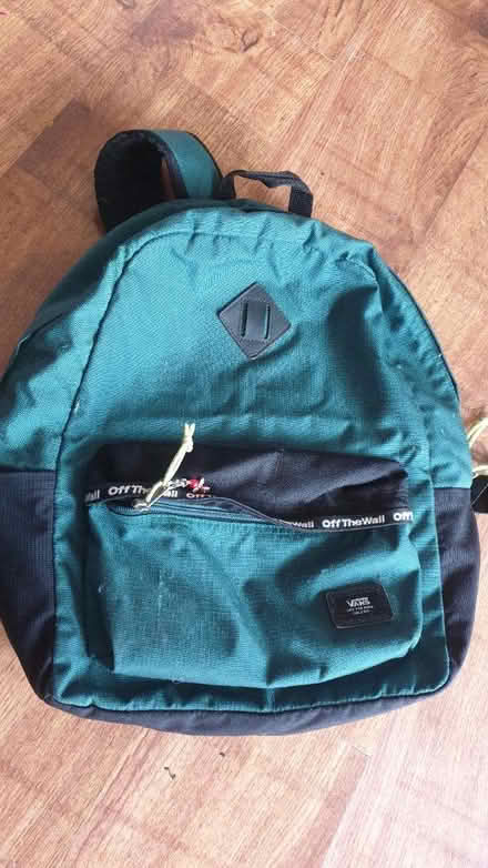 Photo of free Vans backpack (TW7) #1