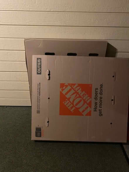Photo of free TV/Picture Box (Wayne (area)) #1