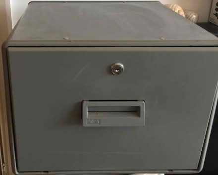 Photo of free Small filing cabinet. Approx 50 x 40 x 40cm (Earley RG6) #1