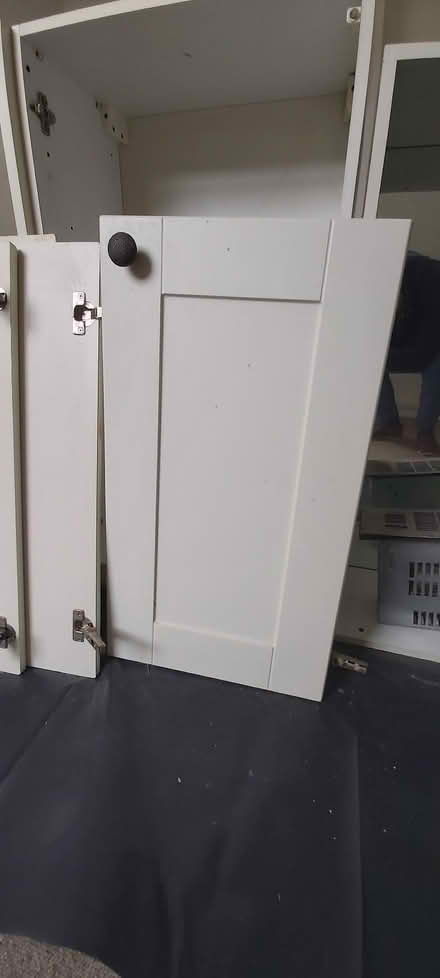 Photo of free Assorted kitchen units and worktop (Hove BN3) #2