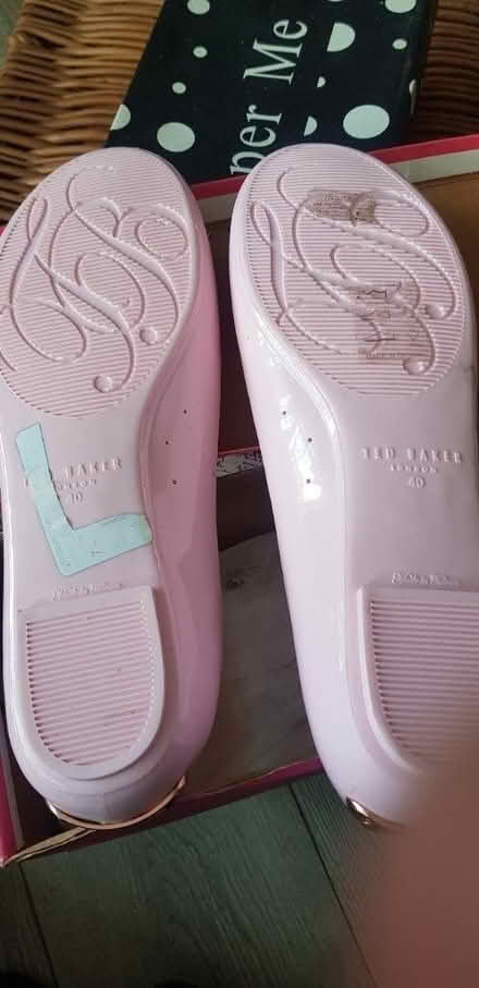 Photo of free ted baker shoes sz7 (Dukinfield) #3