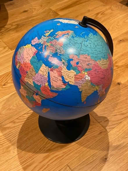 Photo of free Plastic globe (Didcot OX11) #1