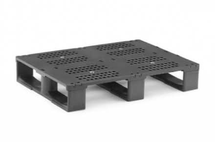 Photo of free Plastic pallets (N4) #1