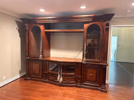 Photo of free Entertainment Center (Beverly Grove in Los Angeles) #1