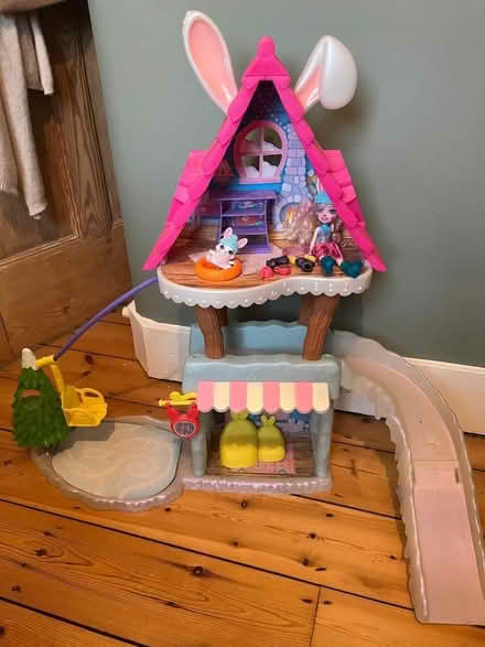 Photo of free Enchantimals toy ski chalet (Bushey Village WD23) #2