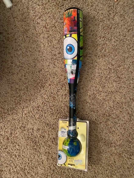 Photo of free SpongeBob ball + bat set (Hayward) #1