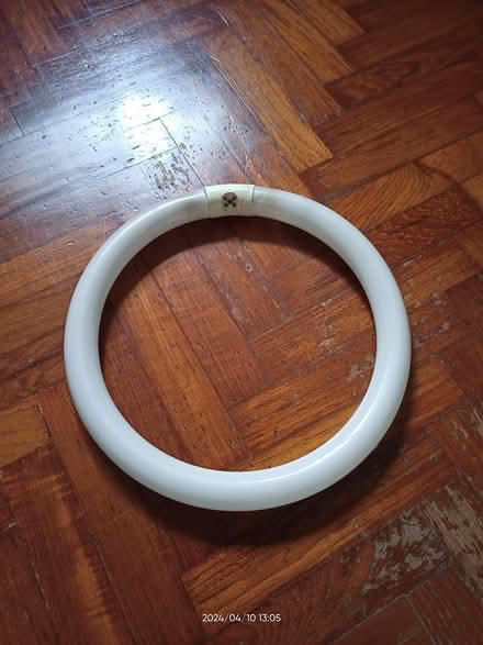 Photo of free Non LED Fluorescent Round Tubes (Marine Parade) #1