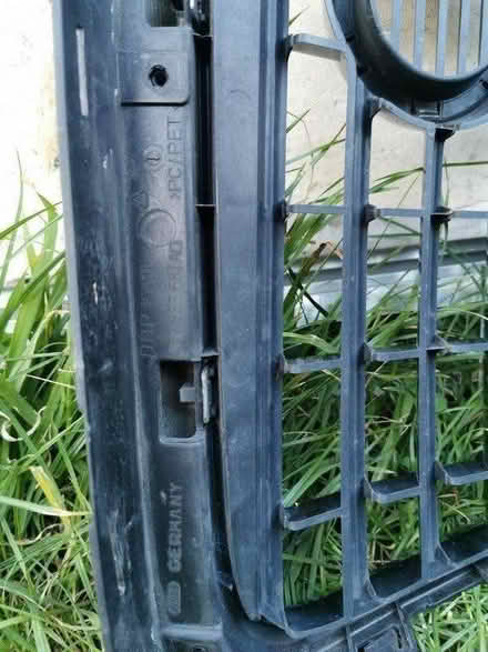 Photo of free Audi A6 front grill (Mitcham Eastfields CR4) #2