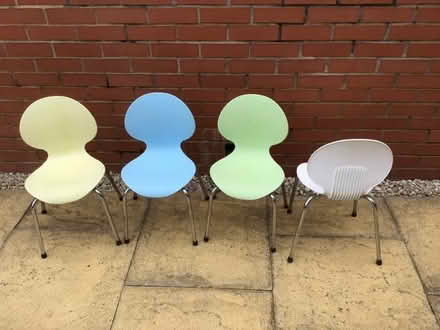Photo of free Children’s chairs (Hardwick East OX16) #2